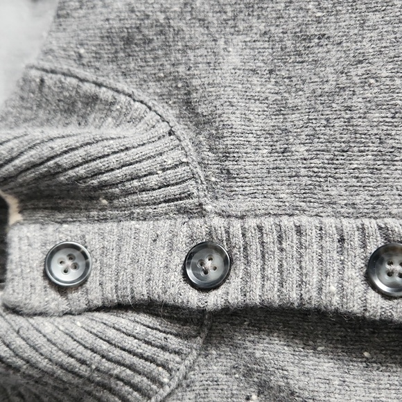 Banana republic L sweater - Picture 5 of 9